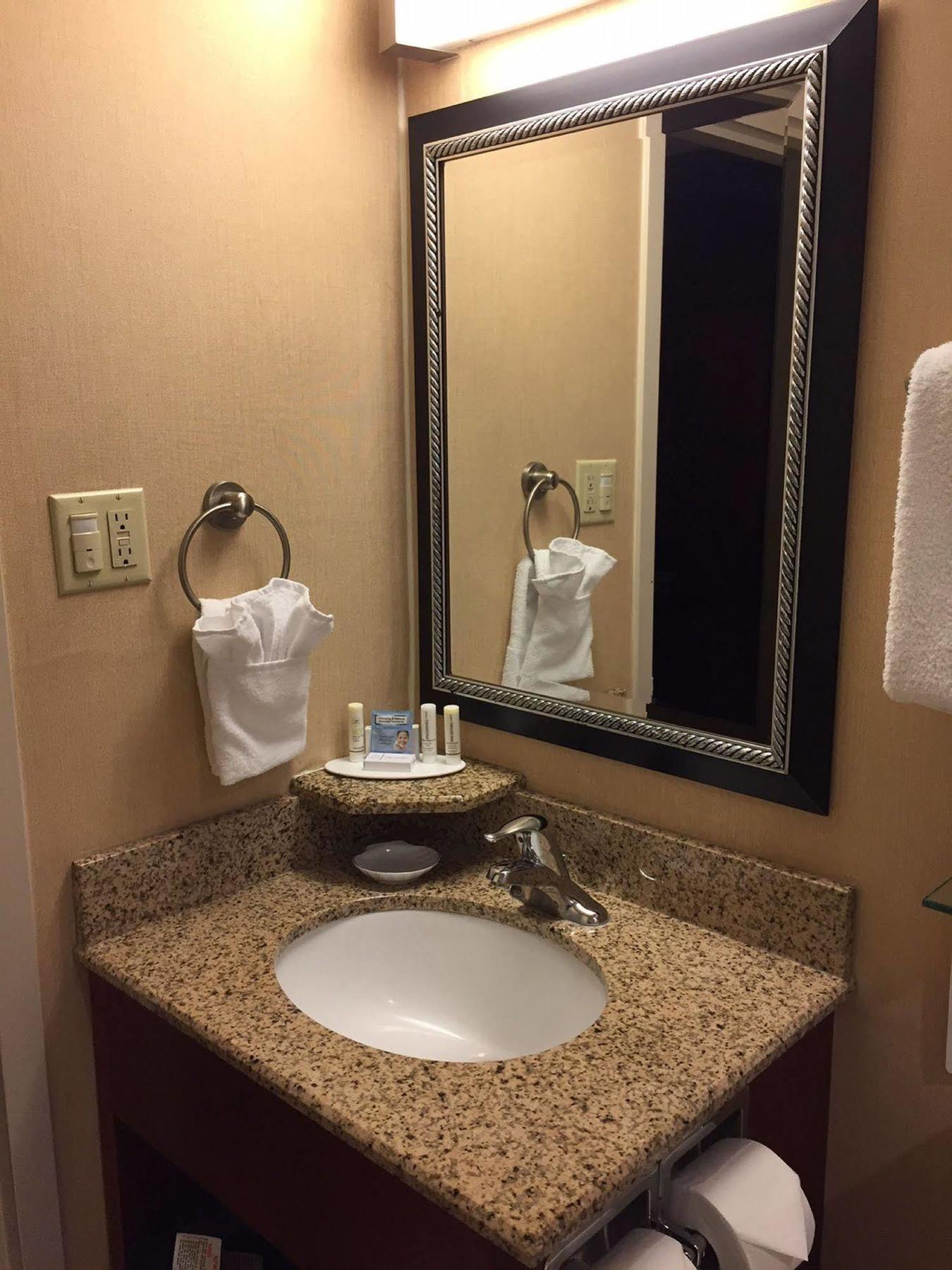 Courtyard By Marriott Los Angeles Pasadena/Monrovia Exteriör bild